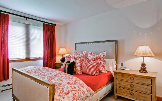 4 Bedrooms Standard room