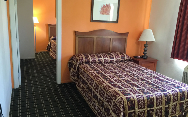Deluxe Suite