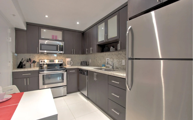 1 Bedroom Deluxe Apartment with pool view