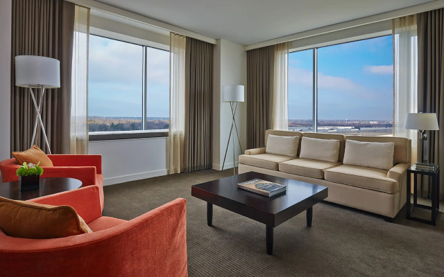 Deluxe Suite