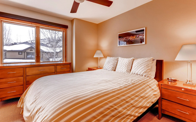 4 Bedrooms Cottage