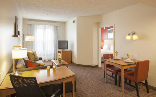 1 Bedroom Suite