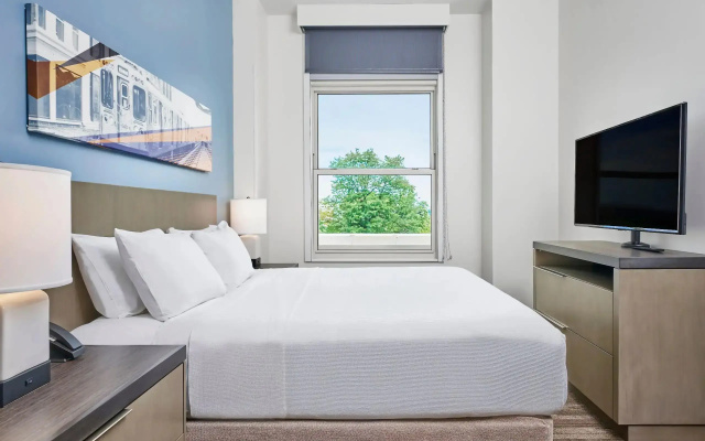 1 Bedroom Specialty Double Suite