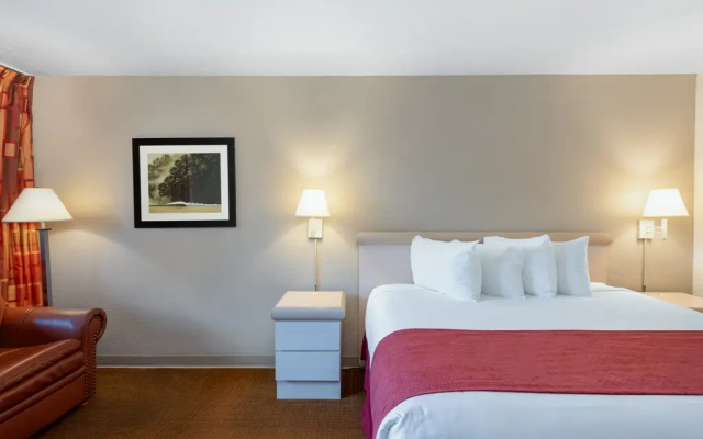 Double room with pool view