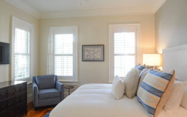 2 Bedrooms Signature Residence