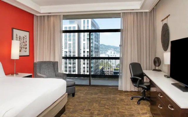 Presidential with Whirlpool Tub Double Suite