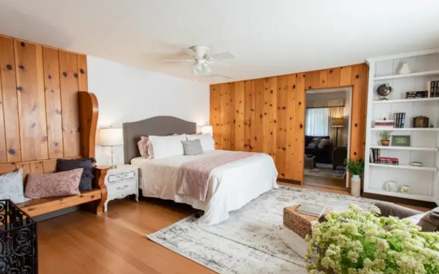 Sequoia Double Suite