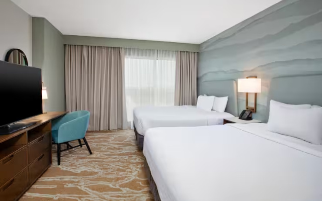 Two-room Mobility/Hearing Twin Accessible Suite