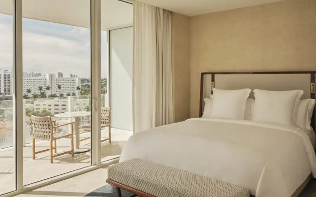 Double Suite with Lauderdale city view