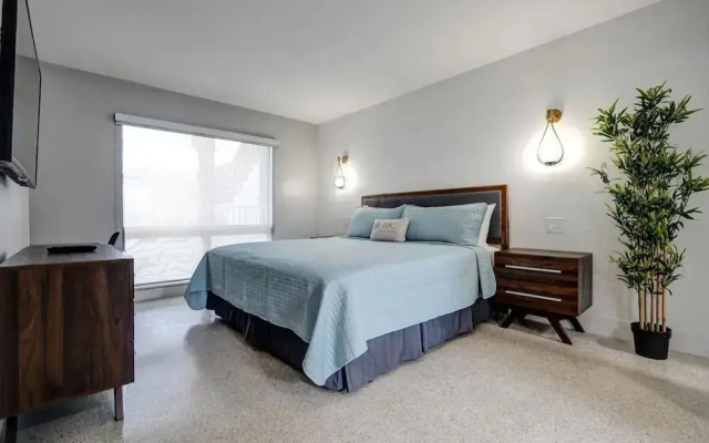 1 Bedroom Deluxe with Kitchen Accessible Double Apartment