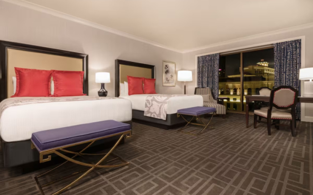 Palace Premium Quadruple room