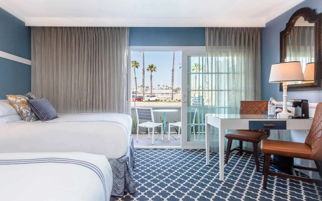 Quadruple room marina side