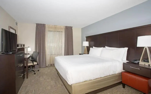 2 Bedrooms Business Suite
