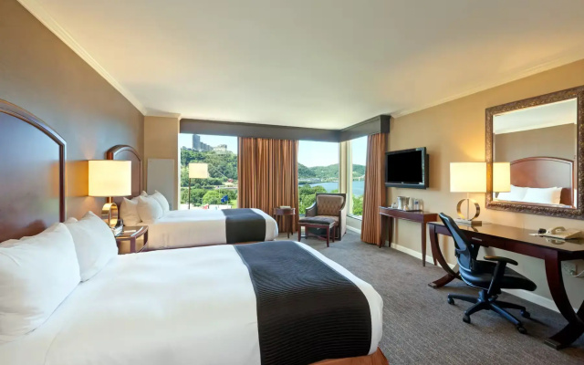 1 Bedroom Quadruple Suite