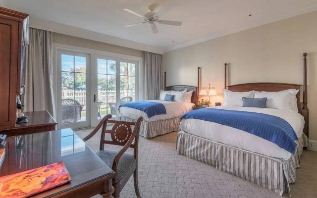 Guest House Twin room poolside