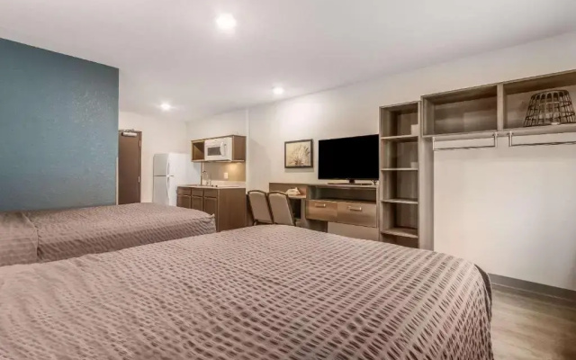 Quadruple room