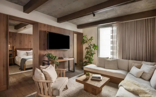 Deluxe Double Junior Suite