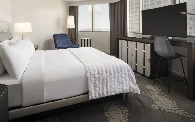 Larger Double room with city view