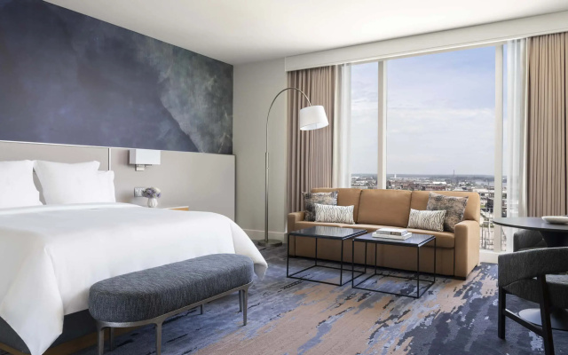Grand Premier Double room with city view