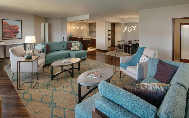 Signature Suite
