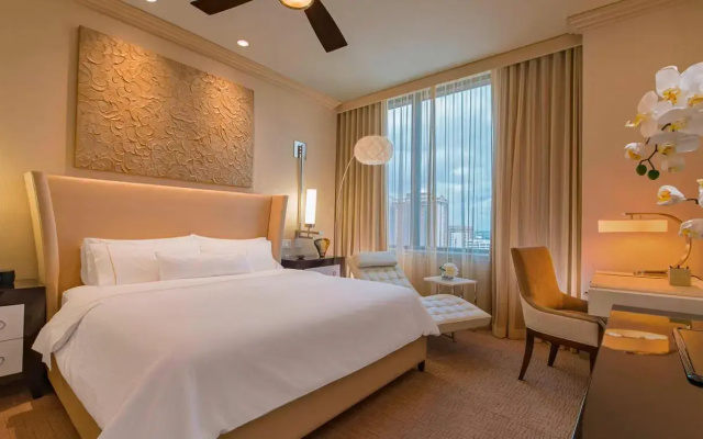 Chairman Double Suite
