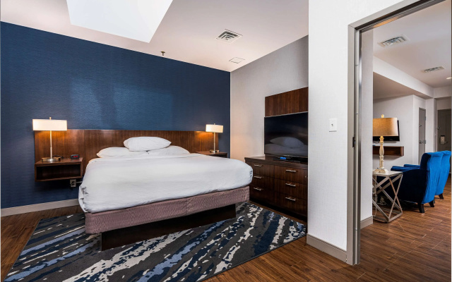 2 Room Corner Suite