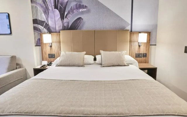 Deluxe Family Double room
