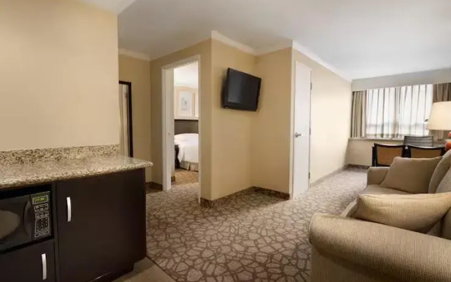 1 Bedroom Accessible  Double Suite