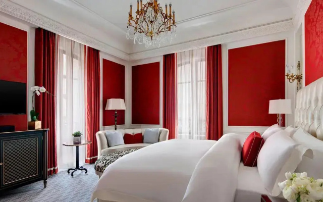 1 Bedroom 5th Avenue Double Suite with Butler Service
