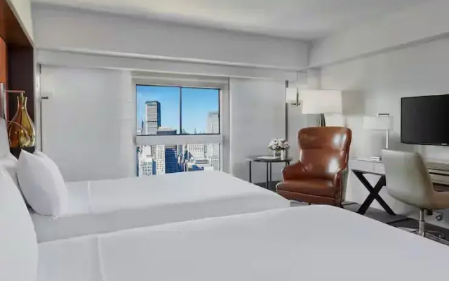 Deluxe Twin room with city view