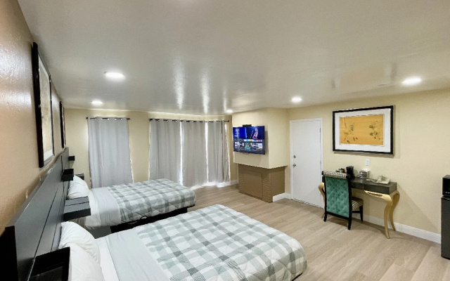 Quadruple room