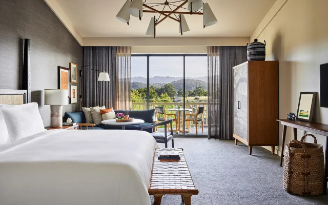 Premier room