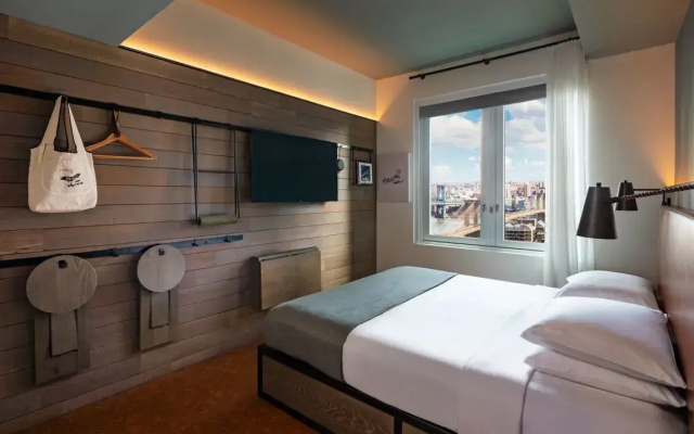 High Floor Double room with city view