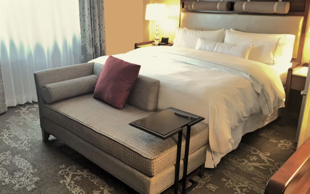 1 Bedroom Palm Double Suite