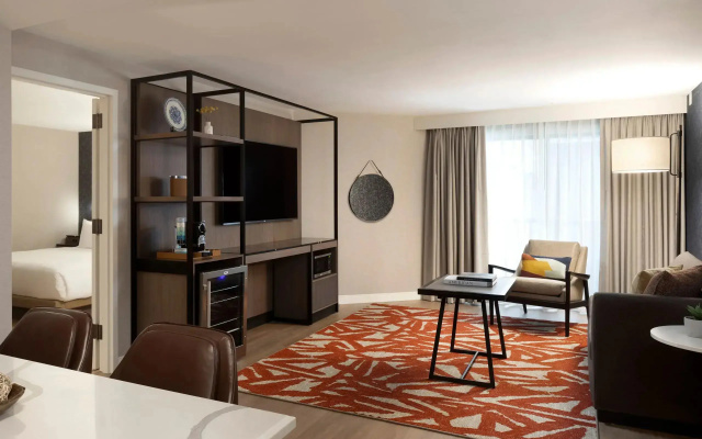 Atrium Suite
