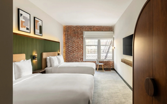 Quadruple room