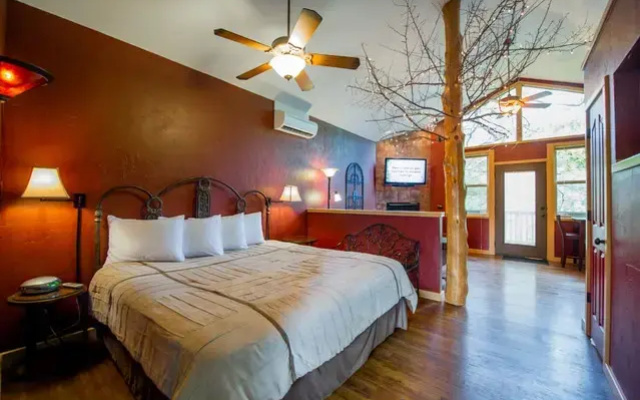 Santa Fe Sunset Double Treehouse