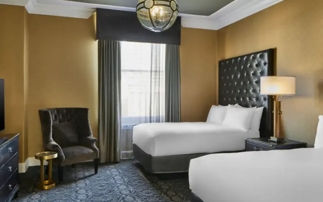 2 Bedrooms Royal Suite