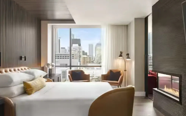 Premium with urban view Double Suite
