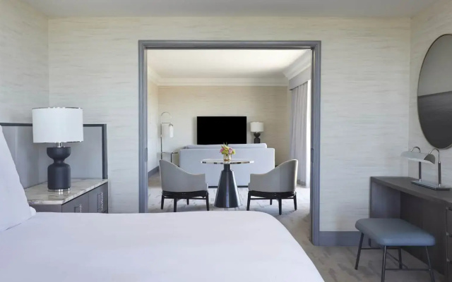 1 Bedroom Beverly Сorner Double Suite
