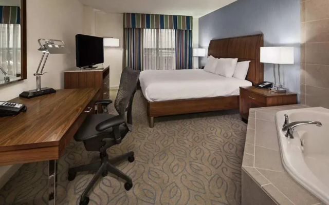 Mobility/Hearing Access with Bathtub Double room