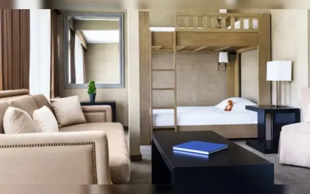 Quadruple Family Suite