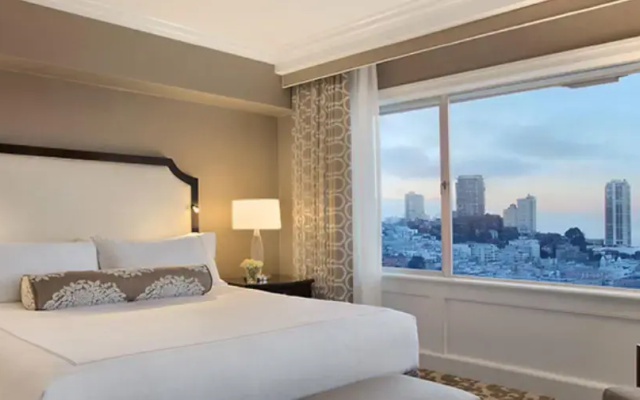Signature Golden Gate Double Suite