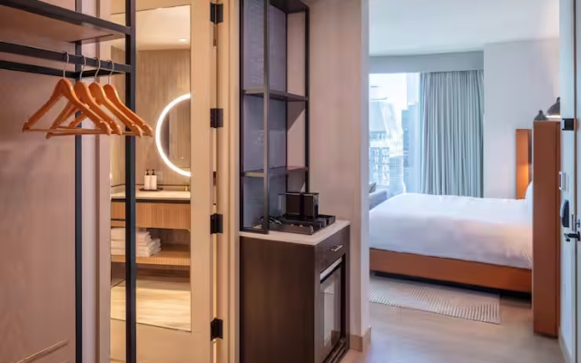 Corner Double Suite Panoramic Times Square View