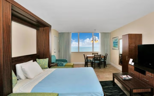 1 Bedroom Suite with ocean view