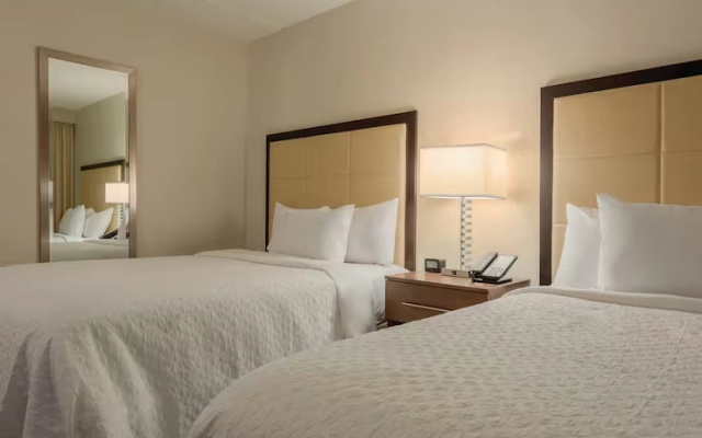2 Bedrooms Larger Sextuple Suite