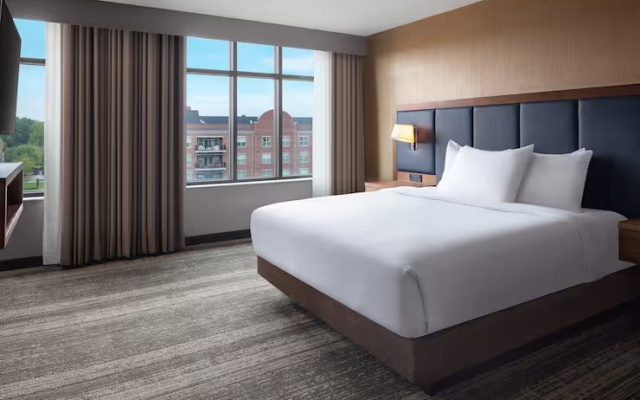 2 Rooms Mobility Accessible Suite