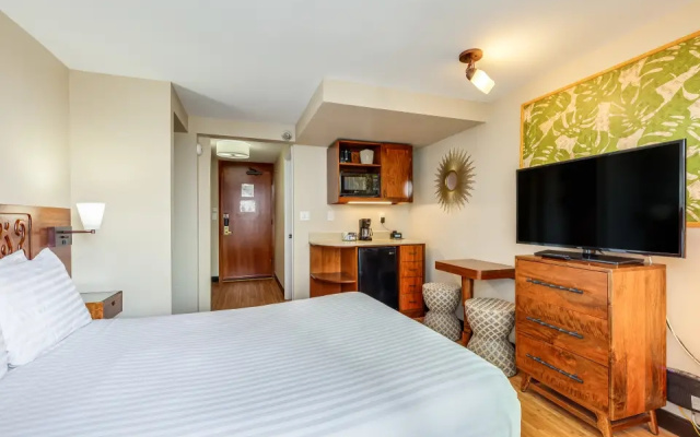 Double room with city view