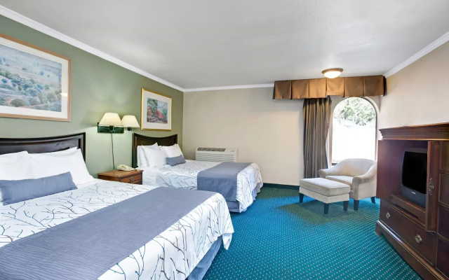 Accessible Quadruple room