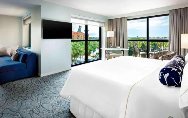 Premier Twin room with balcony and with view